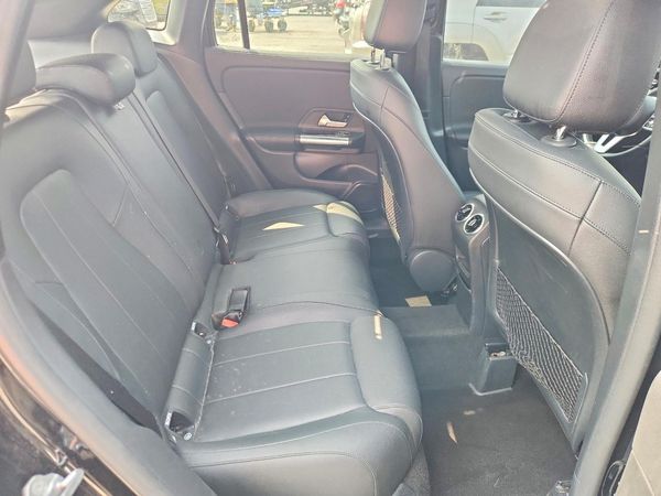 2021 MERCEDES-BENZ GLA