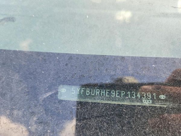 2014 TOYOTA COROLLA L/LE