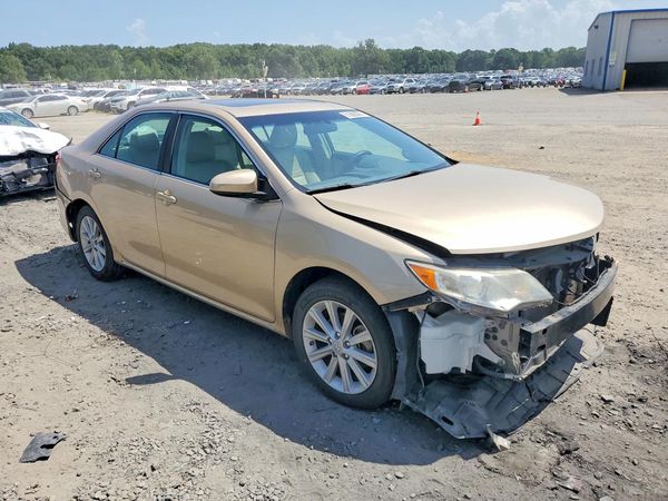 2012 TOYOTA CAMRY