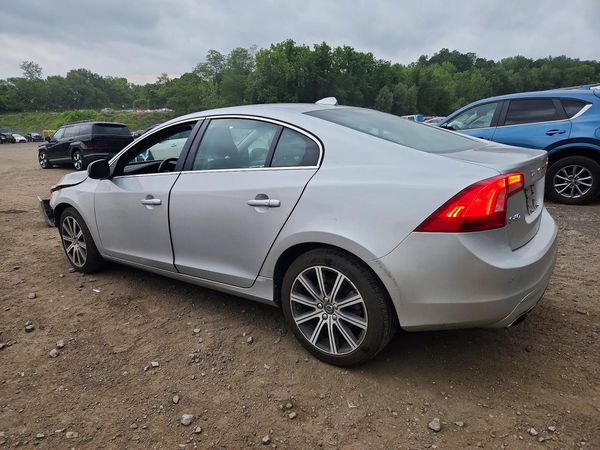 2018 VOLVO S60