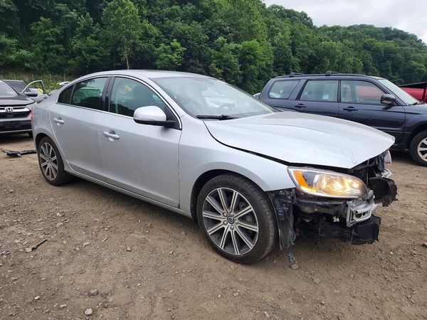 2018 VOLVO S60