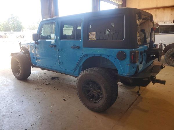 2017 JEEP WRANGLER UNLIMITED SAHARA 4X4