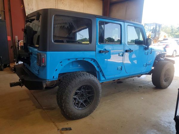 2017 JEEP WRANGLER UNLIMITED SAHARA 4X4