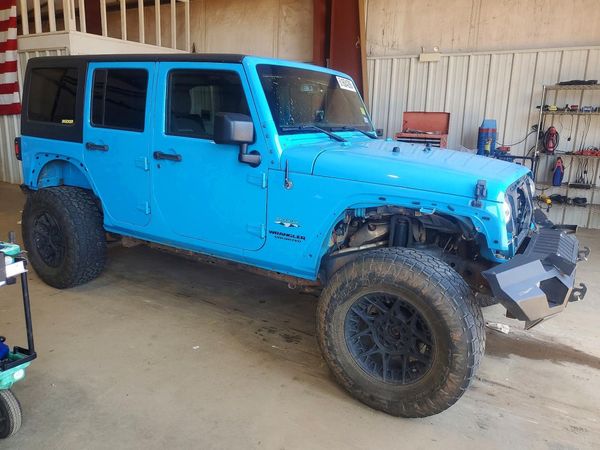 2017 JEEP WRANGLER UNLIMITED SAHARA 4X4