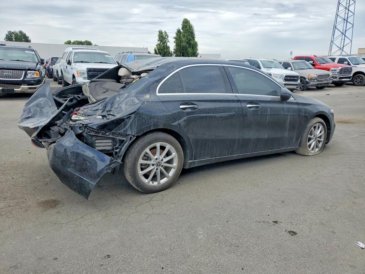 2021 MERCEDES-BENZ A A220
