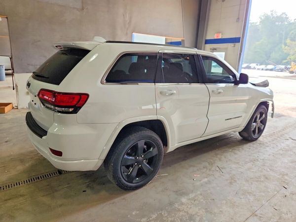 2015 JEEP GRAND CHEROKEE LAREDO 4X4