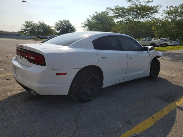 2013 DODGE CHARGER