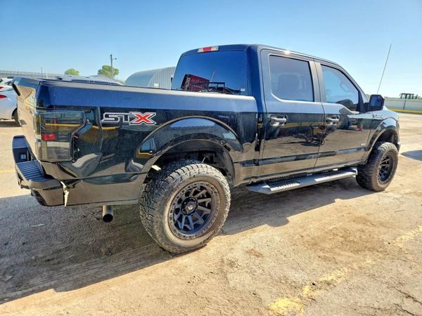 2017 FORD F150 SuperCrew