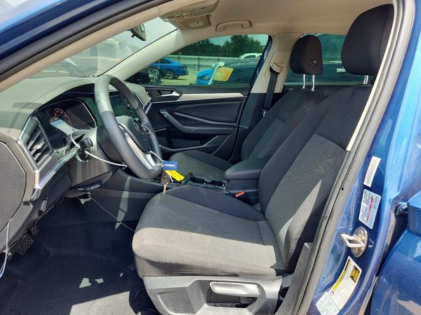 2019 VOLKSWAGEN JETTA S, SE, R-Line