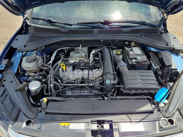 2019 VOLKSWAGEN JETTA S, SE, R-Line