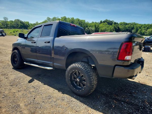 2014 RAM 1500 ST QUAD CAB 4X4