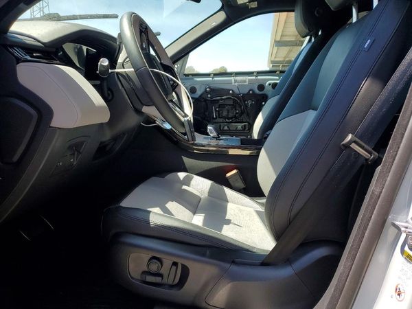 2026 LAND ROVER RANGE ROVER VELAR