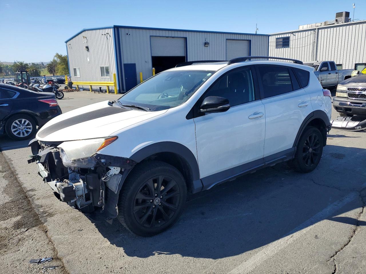 2018 TOYOTA RAV4 Adventure/XLE