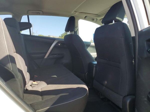 2018 TOYOTA RAV4 Adventure/XLE