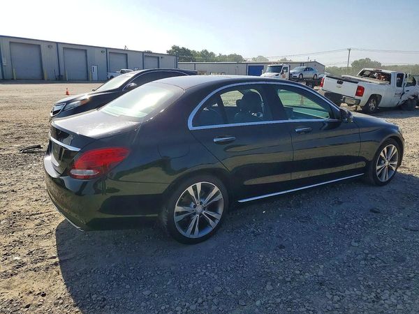 2016 MERCEDES-BENZ C C300