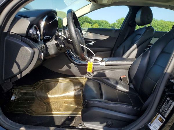 2016 MERCEDES-BENZ C C300