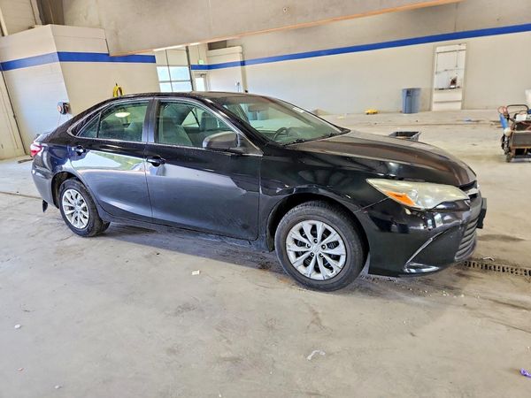 2017 TOYOTA CAMRY
