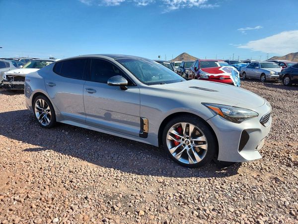 2020 KIA STINGER GT2
