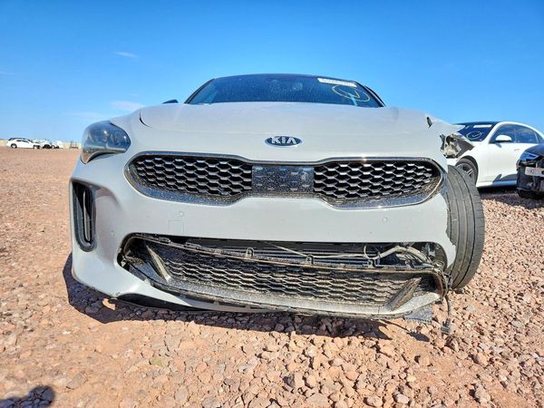 2020 KIA STINGER GT2