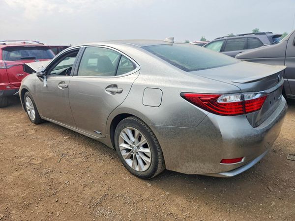 2015 LEXUS ES