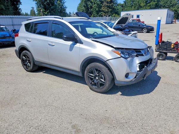 2015 TOYOTA RAV4