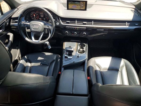 2017 AUDI Q7 quattro Premium Plus