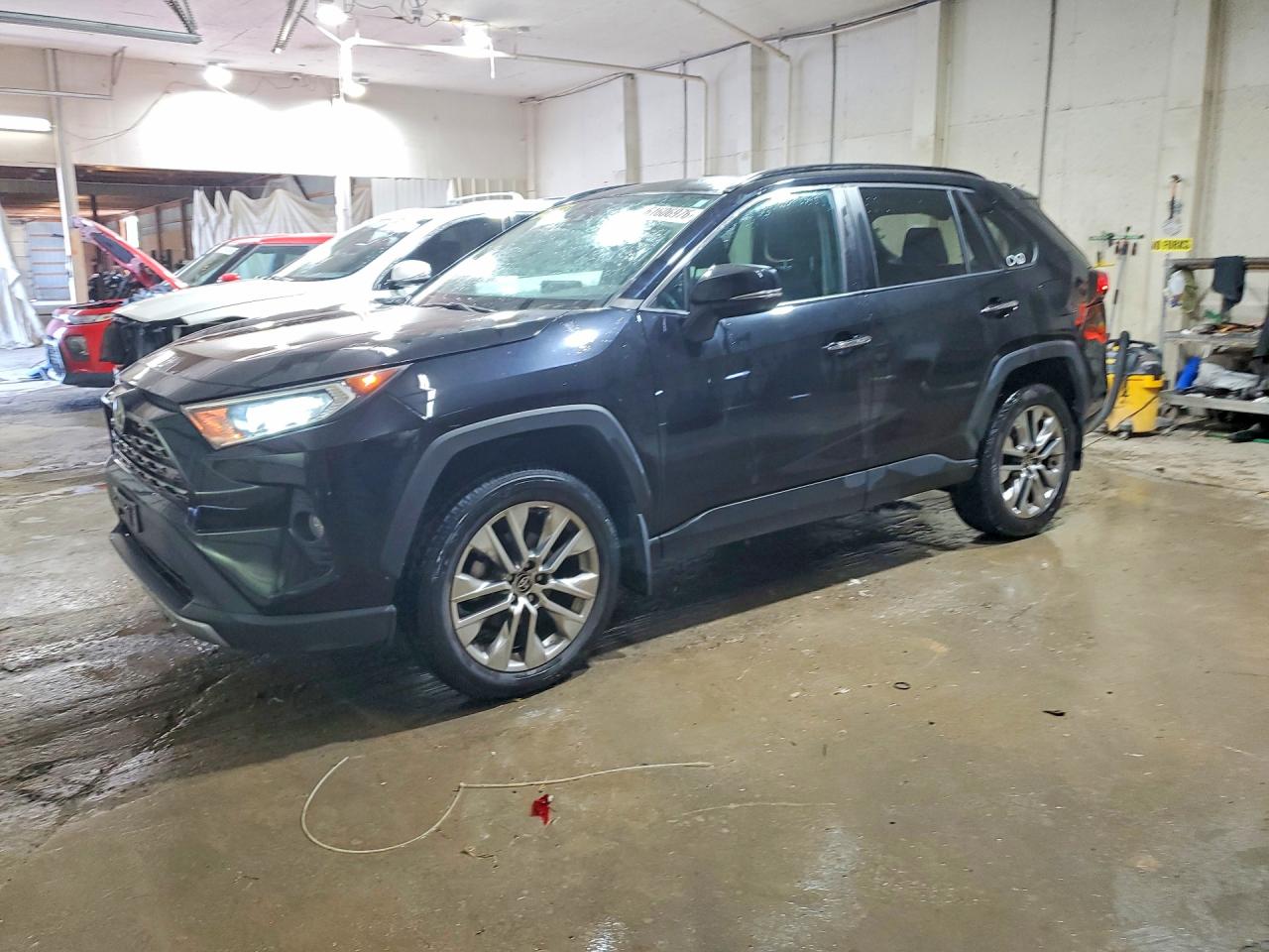 2021 TOYOTA RAV4 Limited