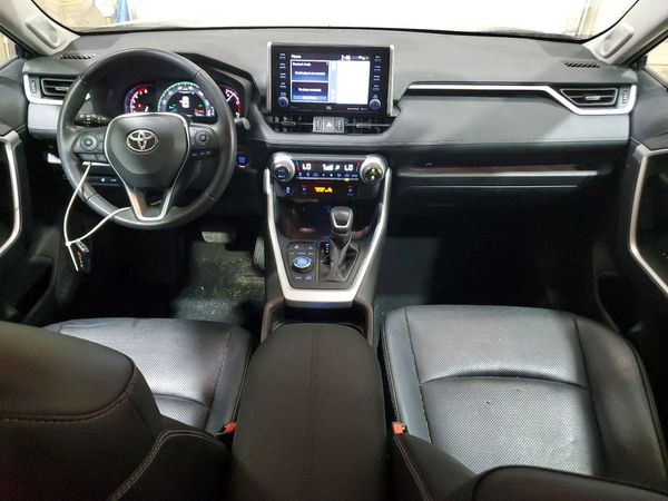 2021 TOYOTA RAV4 Limited
