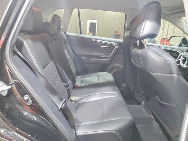 2021 TOYOTA RAV4 Limited