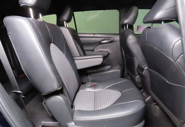 2024 TOYOTA HIGHLANDER
