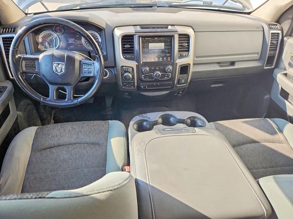 2013 RAM 1500 SLT