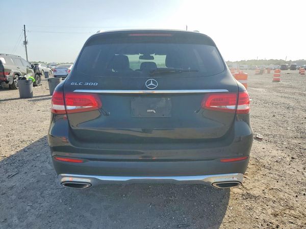 2018 MERCEDES-BENZ GLC GLC300