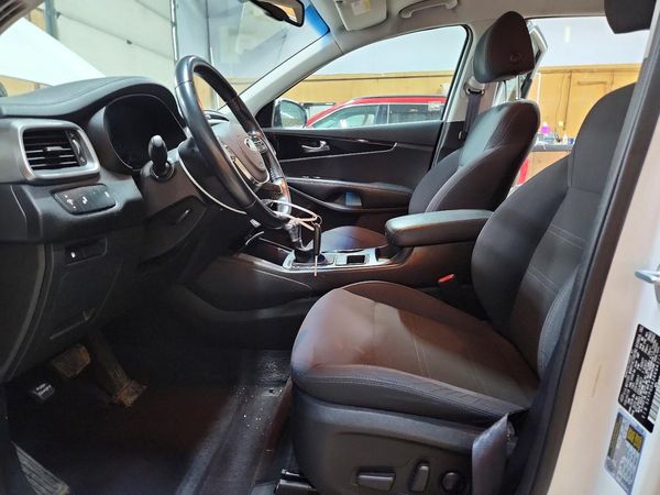2019 KIA SORENTO L, LX, S