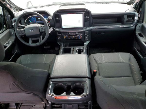 2025 FORD F150 STX