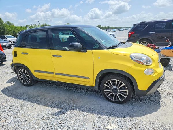 2018 FIAT 500 TREKKING — Passenger 3/4