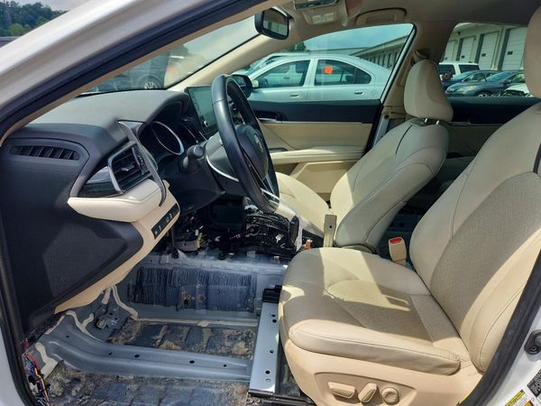 2021 TOYOTA CAMRY XLE