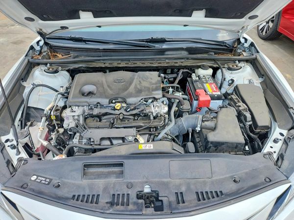 2021 TOYOTA CAMRY XLE