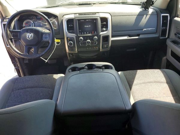 2019 RAM 1500 CLASSIC SLT