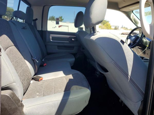2019 RAM 1500 CLASSIC SLT
