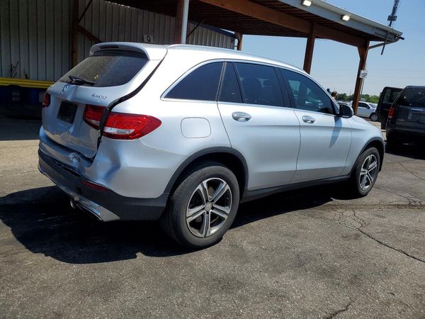 2016 MERCEDES-BENZ GLC