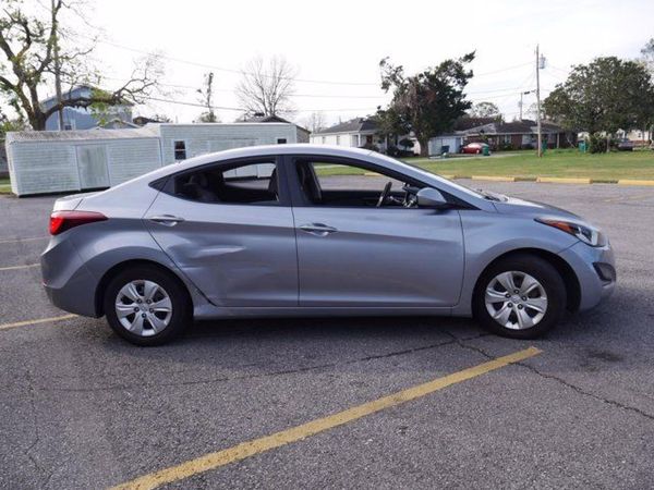 2016 HYUNDAI ELANTRA