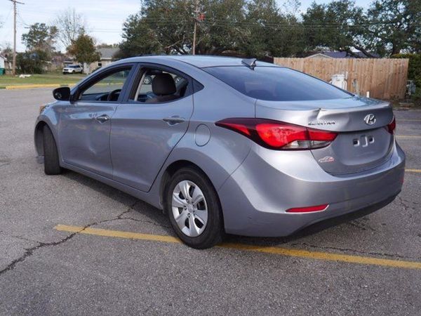 2016 HYUNDAI ELANTRA