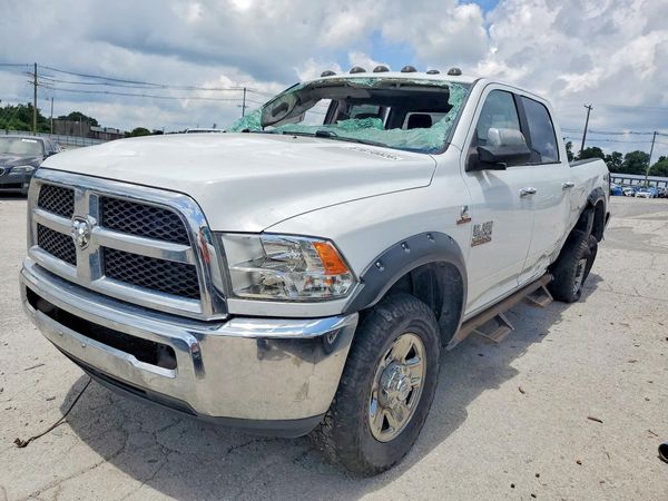 2017 RAM 2500 SLT CREW CAB 4X4