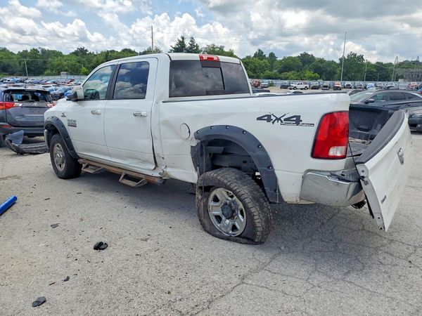2017 RAM 2500 SLT CREW CAB 4X4