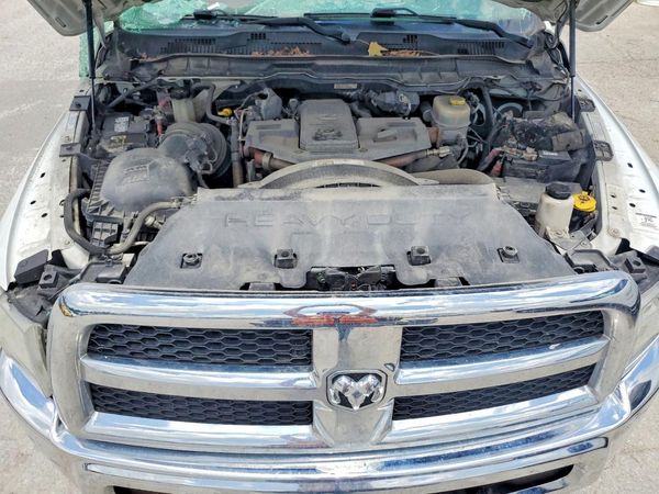 2017 RAM 2500 SLT CREW CAB 4X4