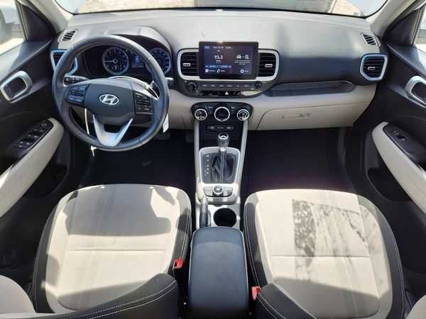 2022 HYUNDAI VENUE SEL & Limited