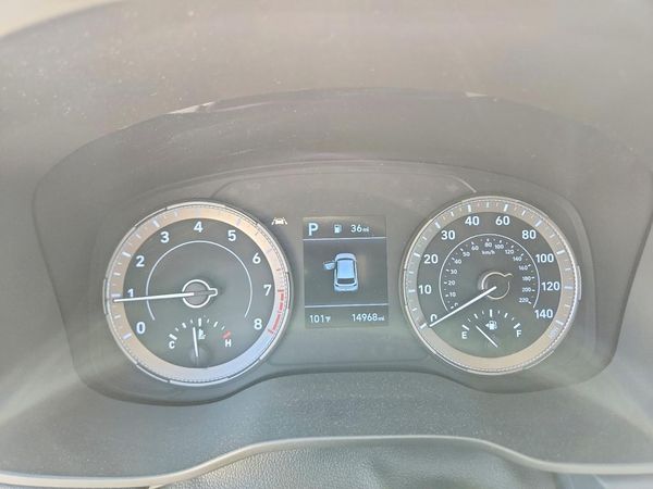 2022 HYUNDAI VENUE SEL & Limited
