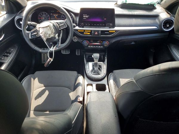 2024 KIA FORTE GT Line