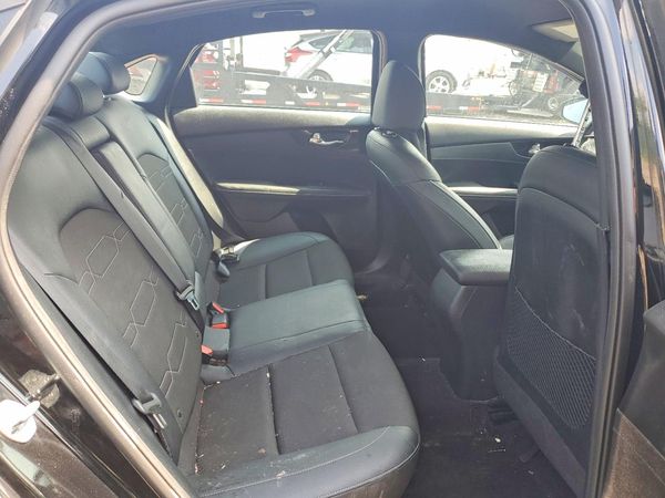 2024 KIA FORTE GT Line