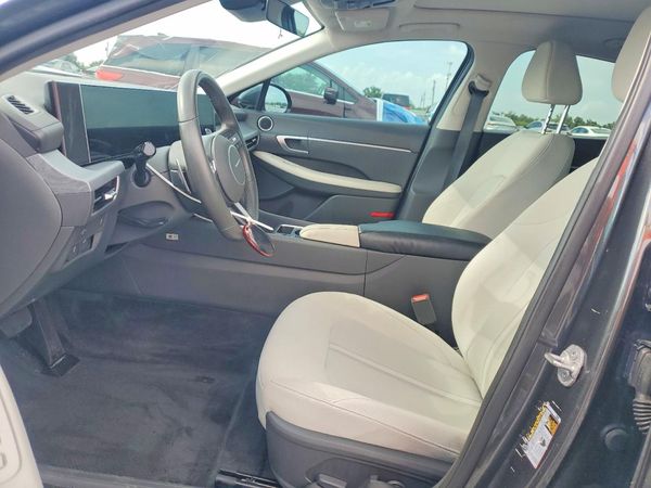 2025 HYUNDAI SONATA SEL Convenience